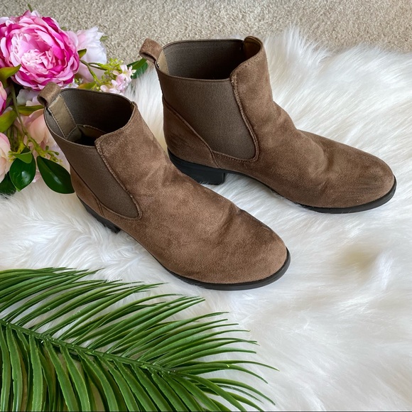 Slip On Brown Boots - Picture 6 of 9